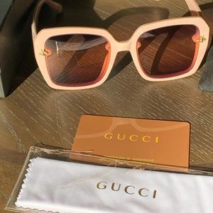 Brand New Gucci bee sunglasses